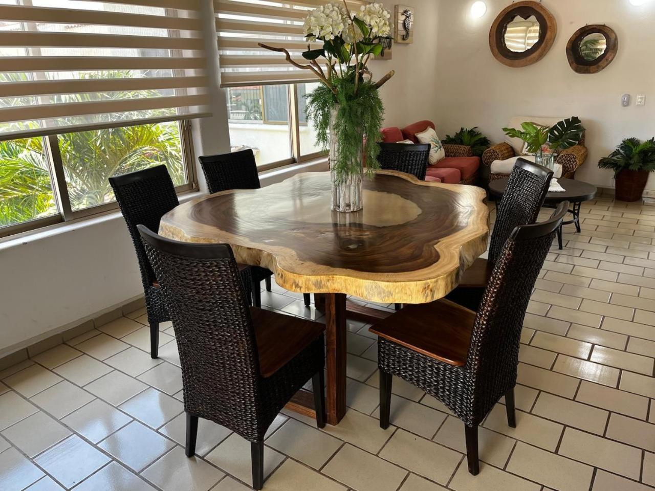 Hermoso Apartamento En Manzanillo Con Alberca Y Cancha De Tenis, Ideal Para Relajarse Y Disfrutar De Una Escapada Tranquila En El Paraiso Tropical Екстериор снимка